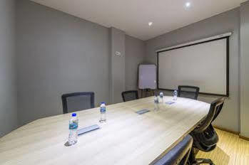 Treebo Golden Pearl Koramangala Hotel Bangalore Exterior photo