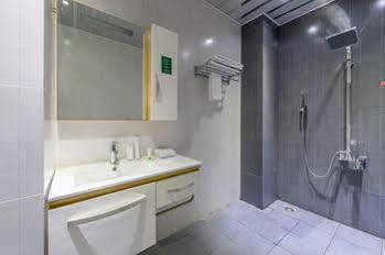 Treebo Golden Pearl Koramangala Hotel Bangalore Exterior photo